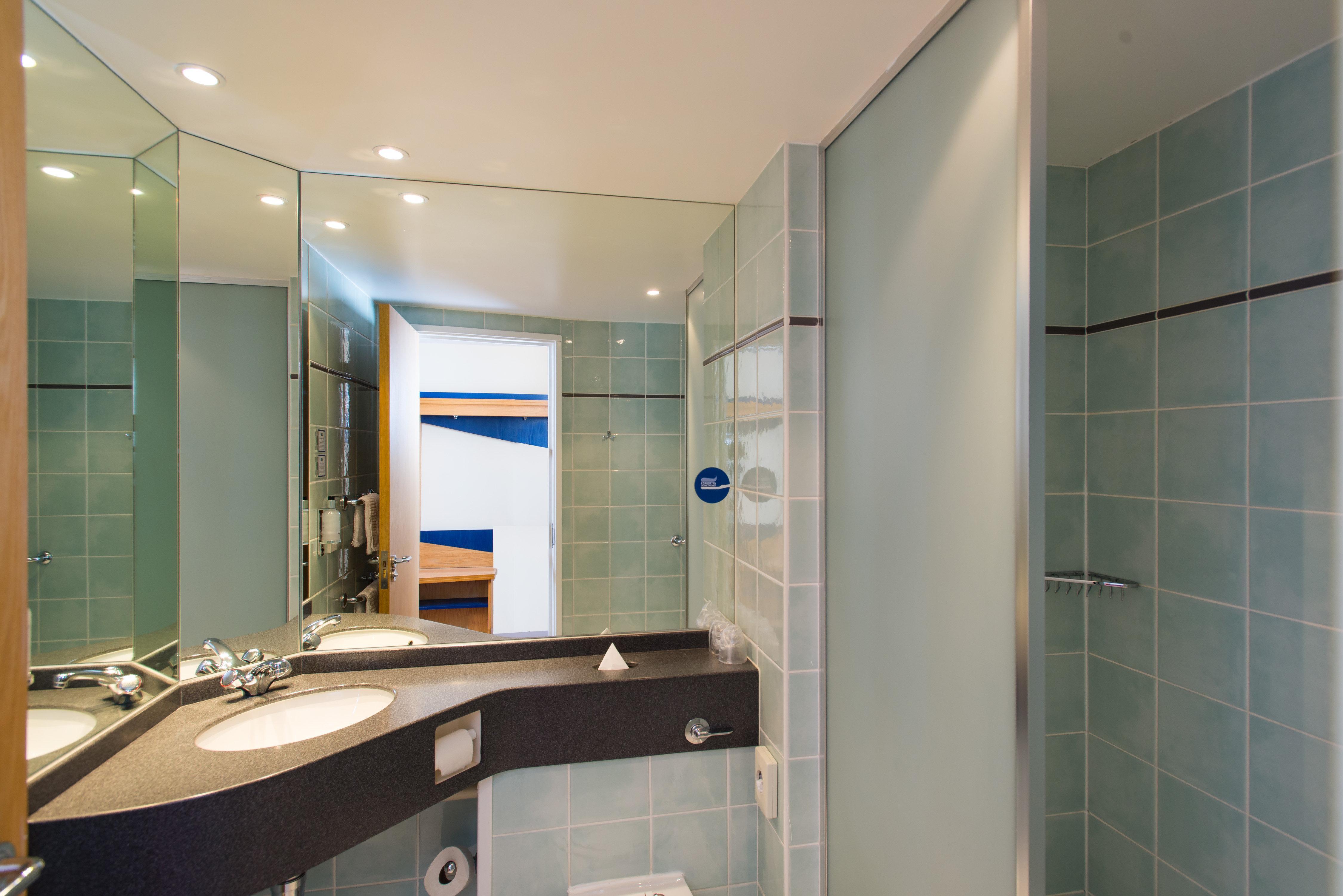 Holiday Inn Express Bradford City Centre By Ihg Exterior foto