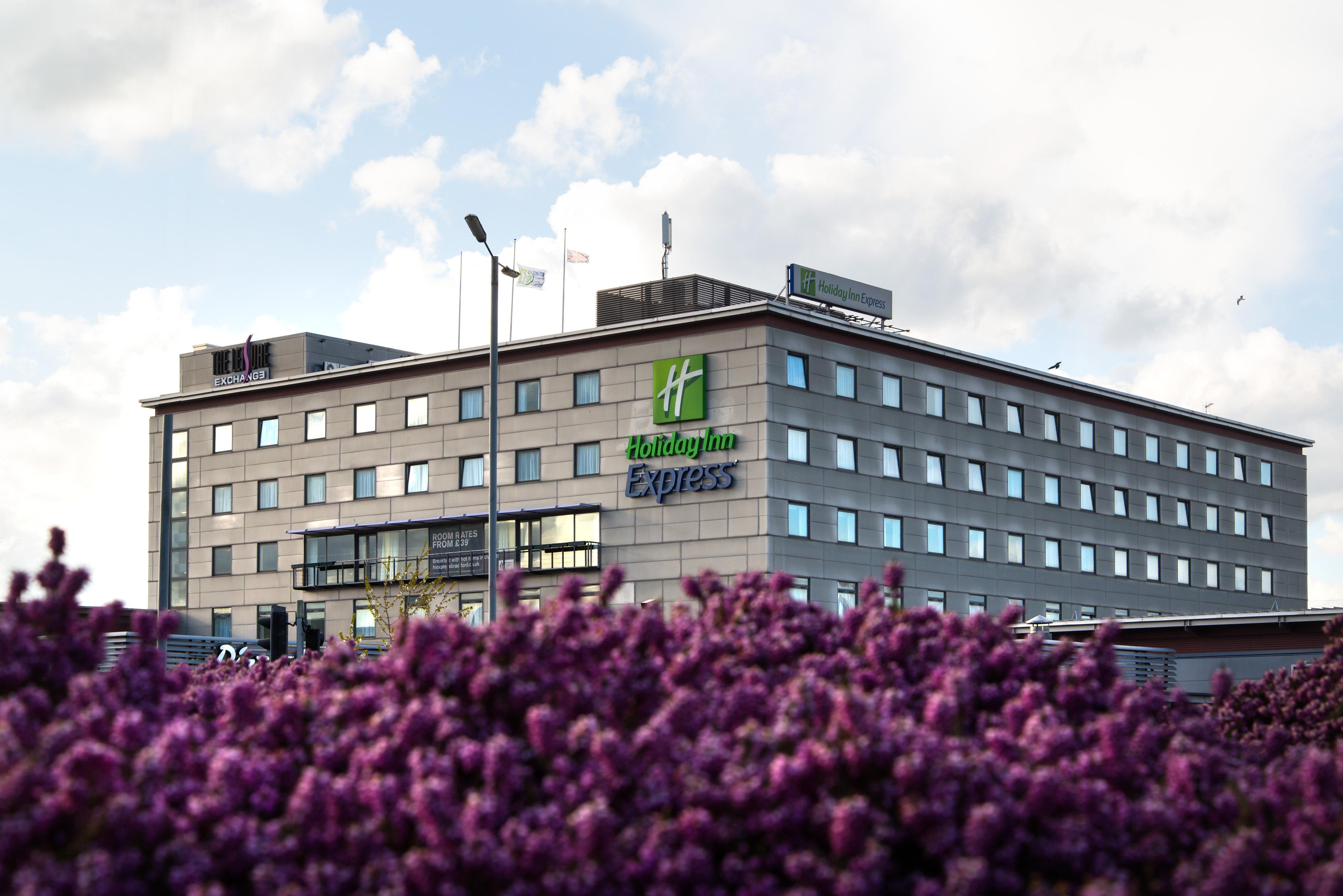 Holiday Inn Express Bradford City Centre By Ihg Exterior foto
