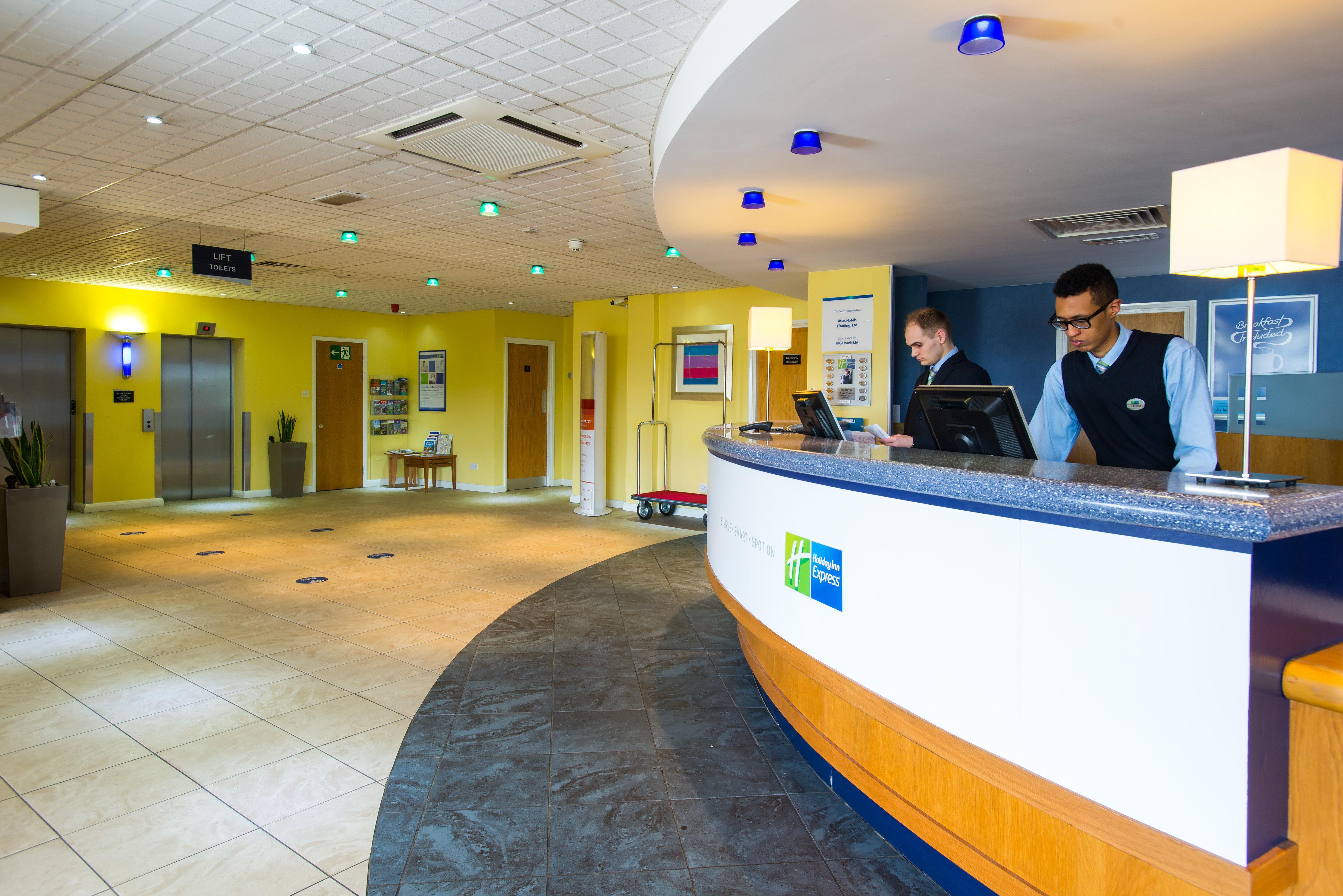 Holiday Inn Express Bradford City Centre By Ihg Exterior foto