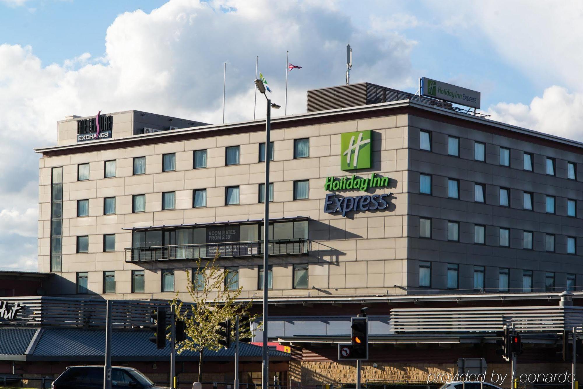Holiday Inn Express Bradford City Centre By Ihg Exterior foto